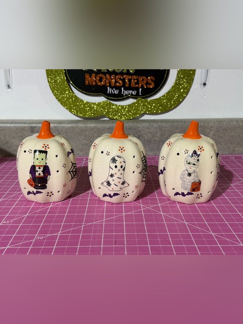 Temptations boofetti ceramic Halloween Pumpkin Trio - White and Orange